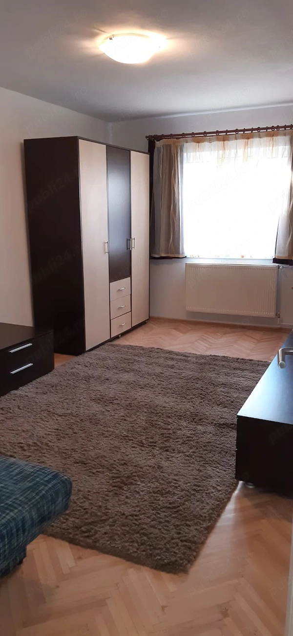 Proprietar , inchiriez apartament cu 2 camere