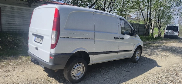 MERCEDES-BENZ Vito 2012 — imagine 3