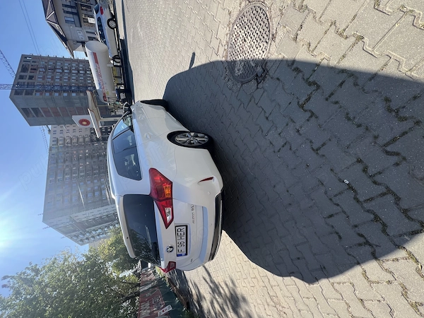 TOYOTA Auris 2014 — imagine 5