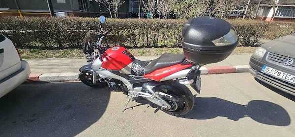 suzuki gsr 600
