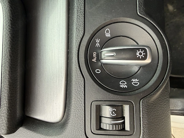 VOLKSWAGEN Passat 2015 — imagine 7