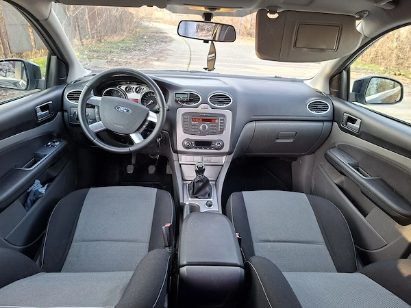 FORD Focus 2011 — imagine 6