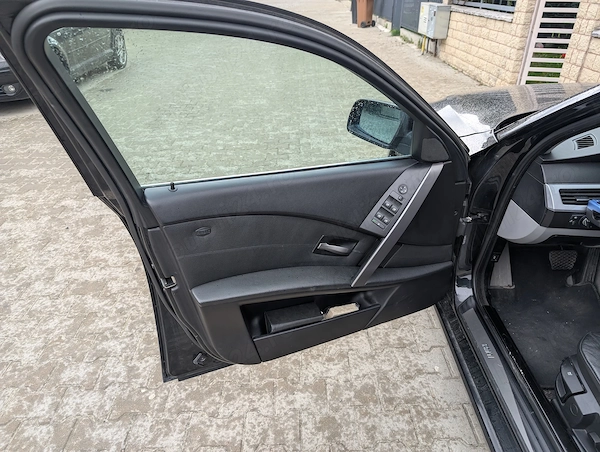 BMW 5 Series 2008 — imagine 13