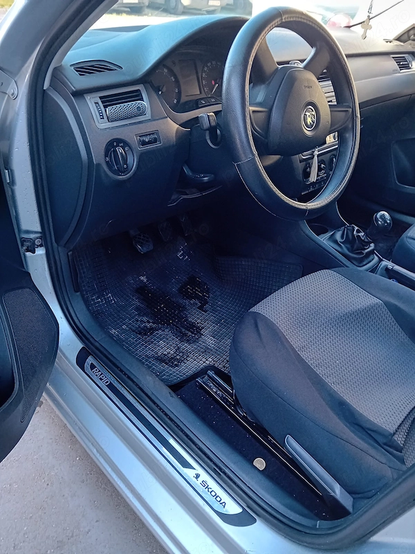 SKODA Rapid 2013 — imagine 5