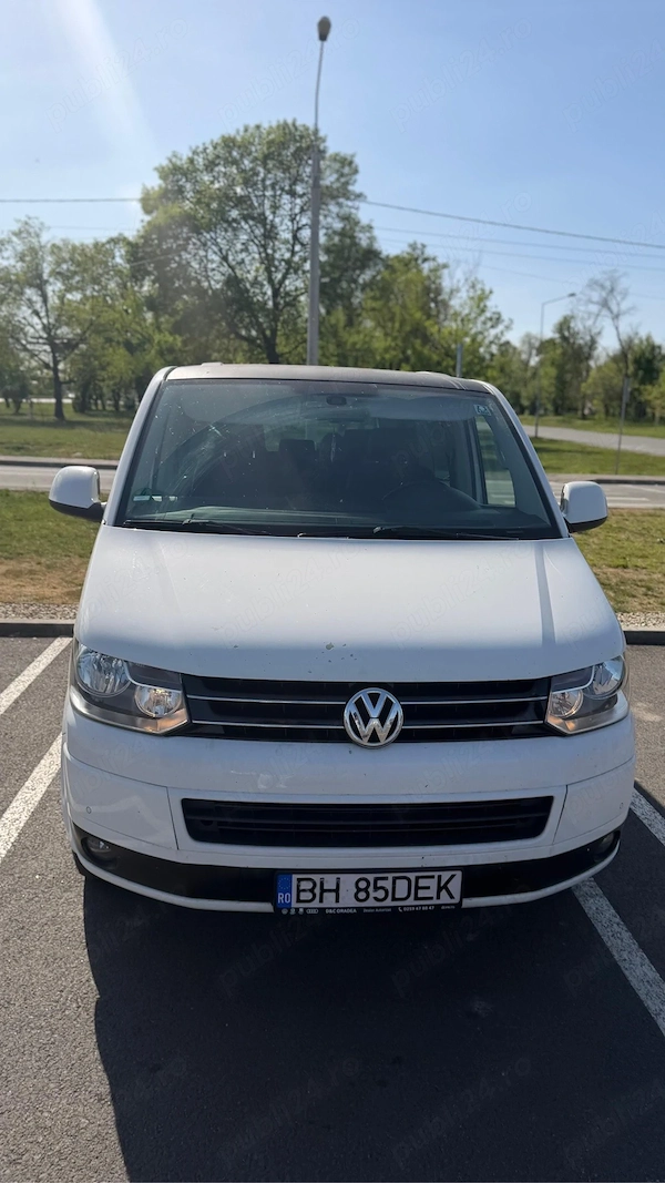 VOLKSWAGEN Multivan 2011 — imagine 3