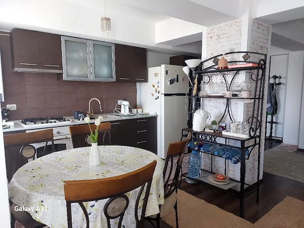 apartament de vânzare