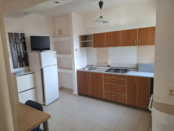 Ocazie ! Vând apartament 2 camere Pta Mihai Viteazul — fotografia 1