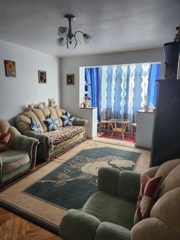 Apartament 2 camere de vanzare, zonă de sus Onești — fotografia 3