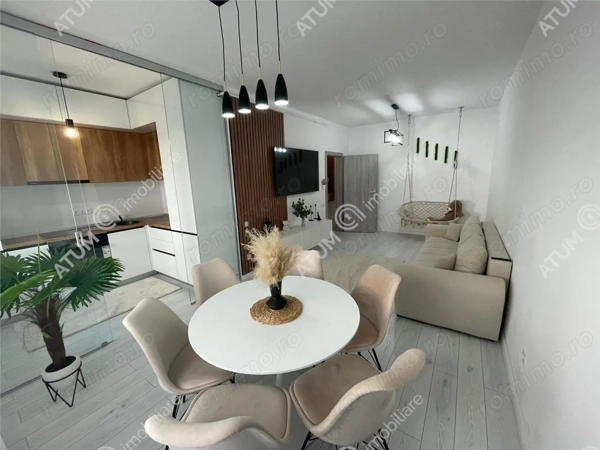 Apartament modern 2 camere balcon loc parcare Arhitectiilor Sibiu — fotografia 1