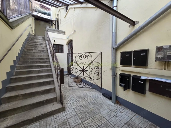 Apartament superb renovat in Centrul Istoric Brasov — fotografia 3