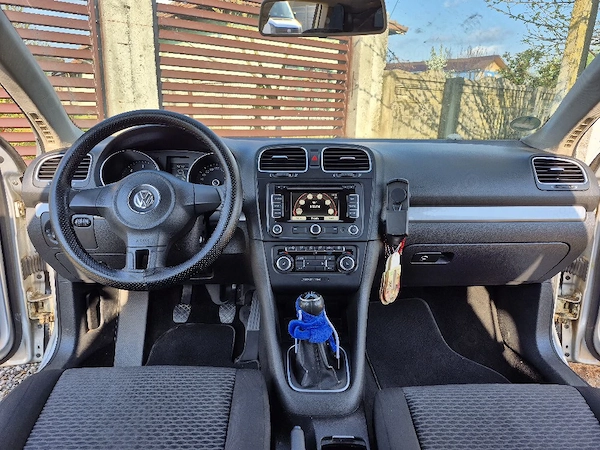 VOLKSWAGEN Golf 2011 — imagine 3