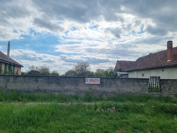 Vânzare teren
