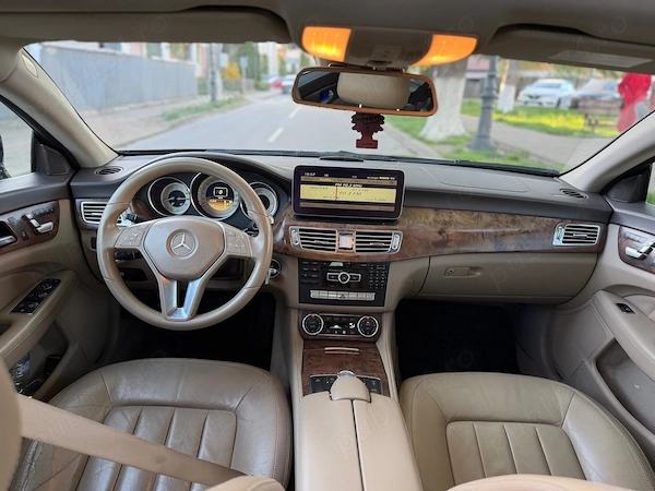 MERCEDES-BENZ CLS-Class 2012 — imagine 6