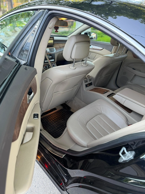 MERCEDES-BENZ CLS-Class 2012 — imagine 8