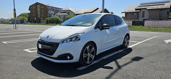 Peugeot 208 GT Line 110 CP 2017 Full, Navi, Cameră, CarPlay, Consum Mic