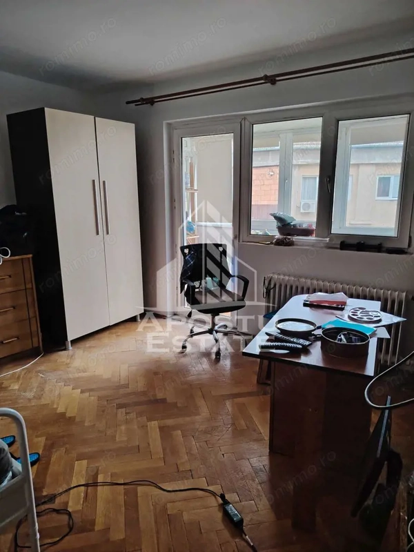 Apartament cu 3 camere, de vanzare, zona Girocului, Timisoara — fotografia 1