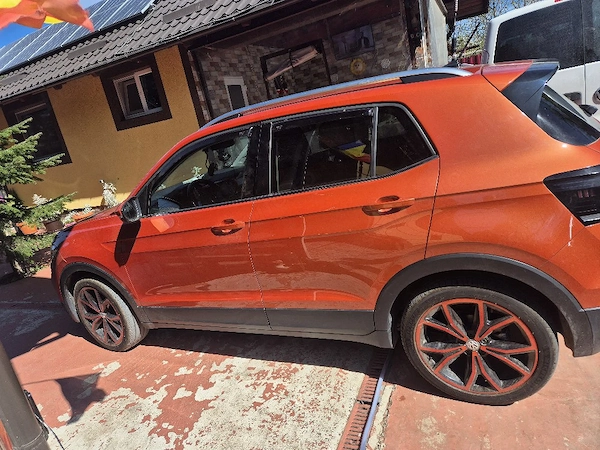 VOLKSWAGEN T-Cross 2019 — imagine 4