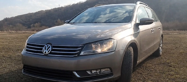 VOLKSWAGEN Passat 2012 — imagine 3