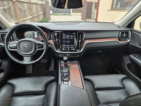 VOLVO V60 Cross Country 2019 — imagine 4