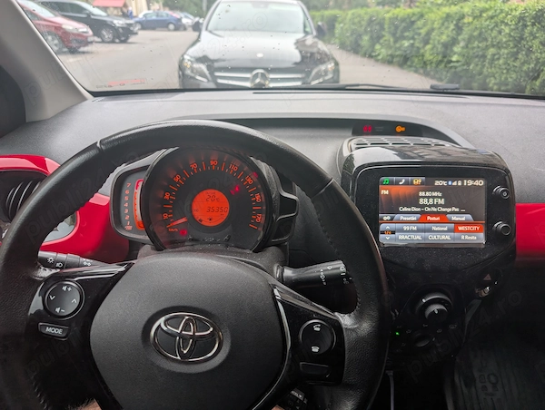 TOYOTA Aygo 2015 — imagine 5