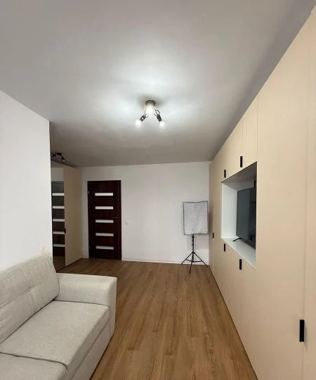 brancoveanu luica etaj 7 — fotografia 1