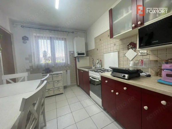 Apartament 5 camere, decomandat, Aurel Vlaicu — fotografia 3