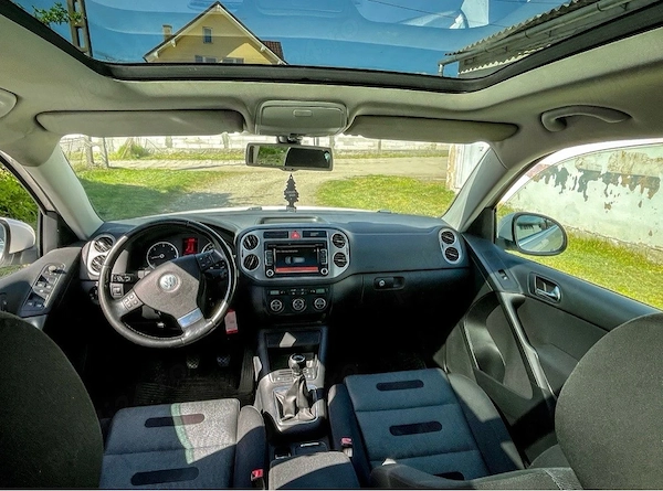VOLKSWAGEN Tiguan 2009