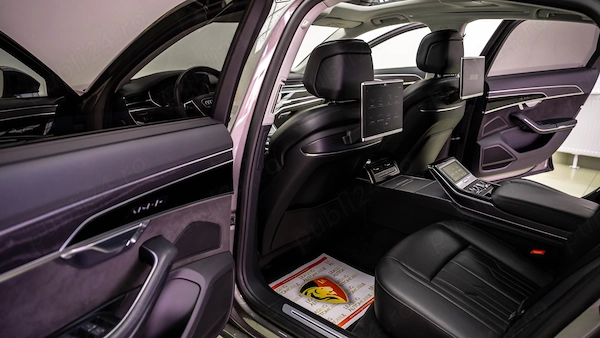 AUDI A8 2019 — imagine 40