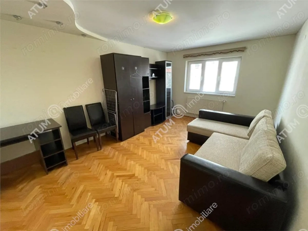 Apartament cu 2 camere decomandate balcon pivnita central din Sibiu — fotografia 1
