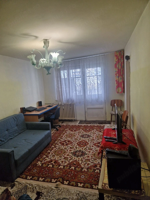 Apartament 4camere 54mp etaj4 4 zona Baraolt Ploiesti — fotografia 3