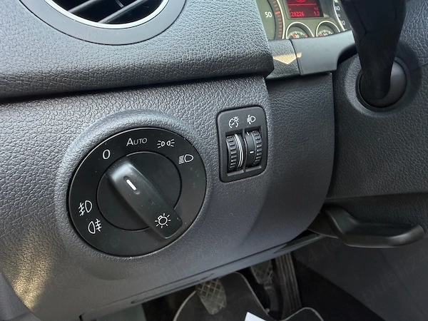 VOLKSWAGEN Golf 2008 — imagine 17