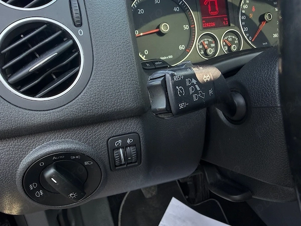 VOLKSWAGEN Golf 2008 — imagine 16