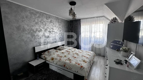 Apartament de vanzare 3 camere decomandate loc parcare Selimbar — fotografia 1
