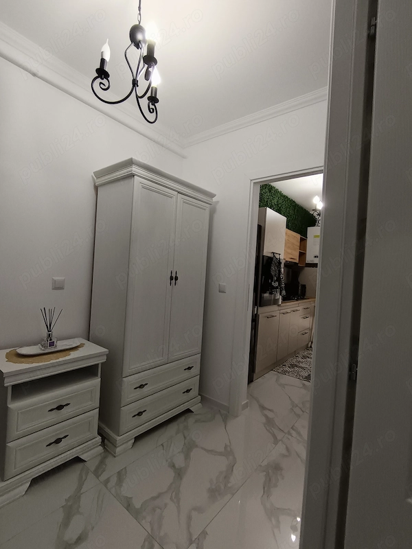 Închiriez apartament 1 cameră regim hotelier perioadă îndelungată — fotografia 1