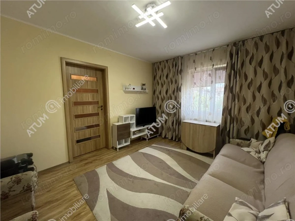 Apartament renovat cu 2 camere situat in zona Rahovei din Sibiu — fotografia 1