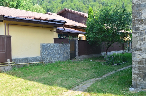 Apartament cu trei camere -Azuga — fotografia 1