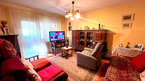 Apartament 4 camere, 77 mp, Blaj – spațios și luminos — fotografia 1