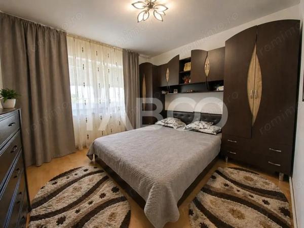 Apartament modern de vanzare 2 camere pivnita Vasile Aaron — fotografia 1