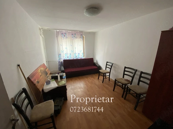 Vanzare garsoniera , proprietar — fotografia 1