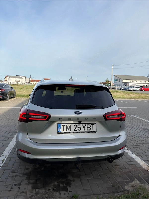 FORD Focus 2022 — imagine 4