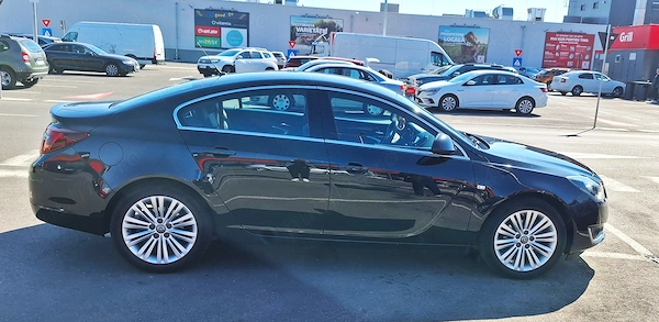 OPEL Insignia 2016