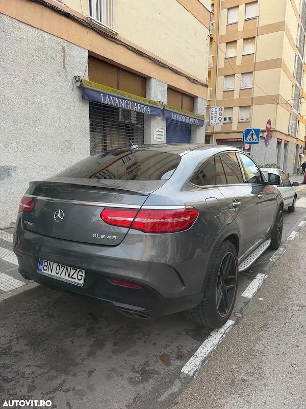 MERCEDES-BENZ GLE 2018 — imagine 9