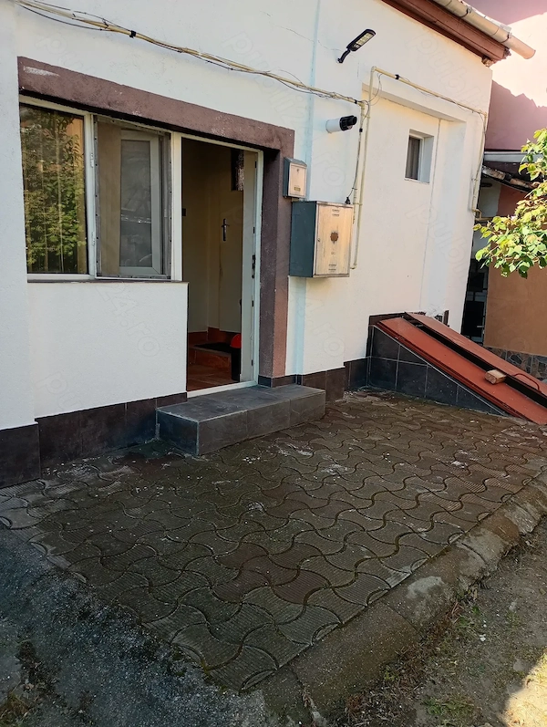 Se Vinde un Apartament la Curte Proprietar persoana fizica — fotografia 2