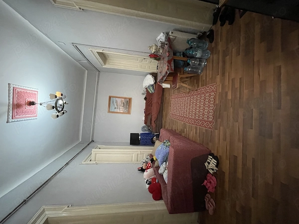 Ultra central apartament în vilă 5 camere două băi parter — fotografia 3