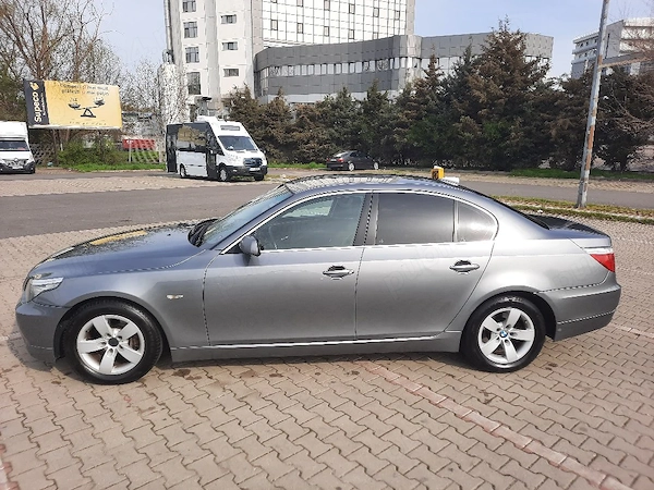 BMW 5 Series 2009 — imagine 4