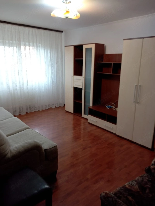 Închirieri apartamente 2 camere Mioveni — fotografia 1