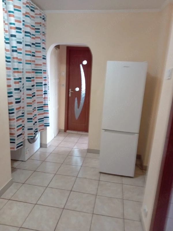 Închirieri apartamente 2 camere Mioveni — fotografia 3