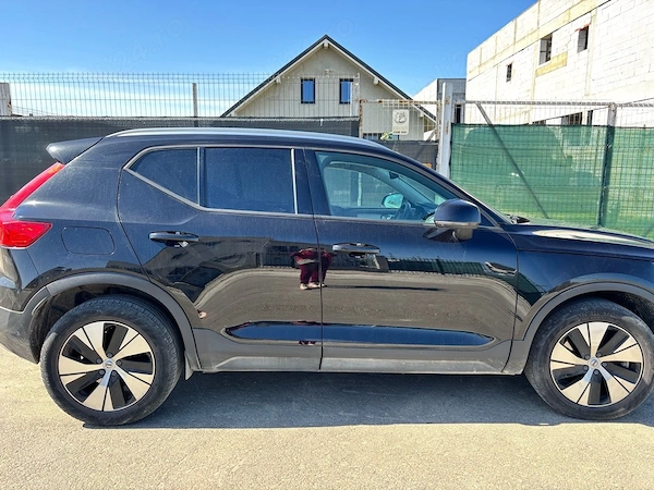 VOLVO XC40 2020 — imagine 3