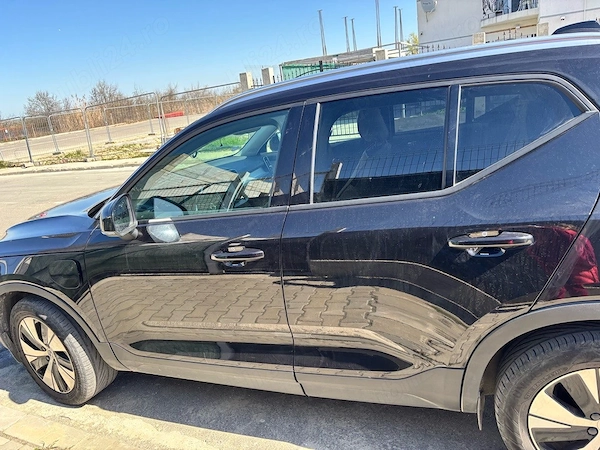 VOLVO XC40 2020 — imagine 4