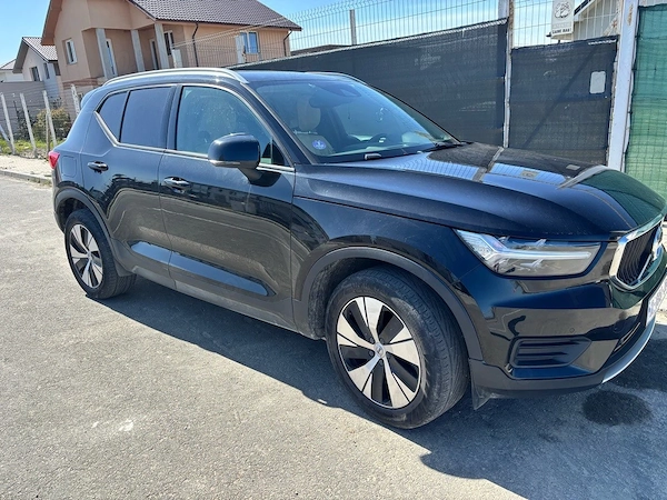 VOLVO XC40 2020 — imagine 2
